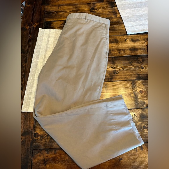 Jos A Bank Khakis - Picture 2 of 9